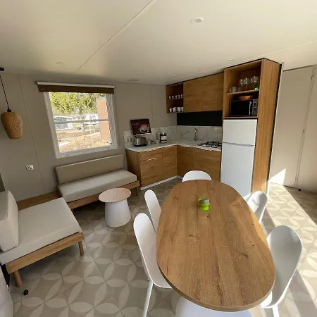 Chalet- Sauna Inklusive Und Hunde Willkommen Apartment Scharbeutz