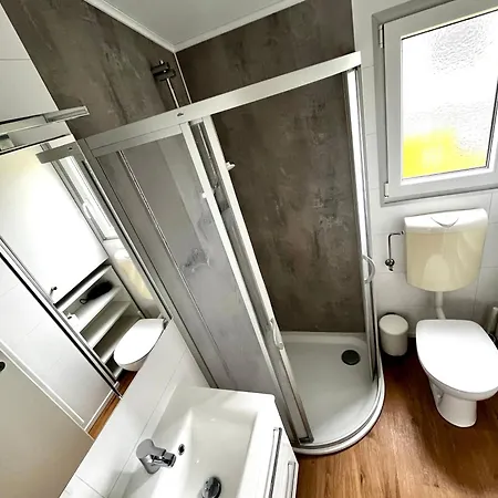 Chalet- Sauna Inklusive Und Hunde Willkommen Appartement *