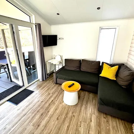 Chalet- Sauna Inklusive Und Hunde Willkommen アパート シャルボイツ