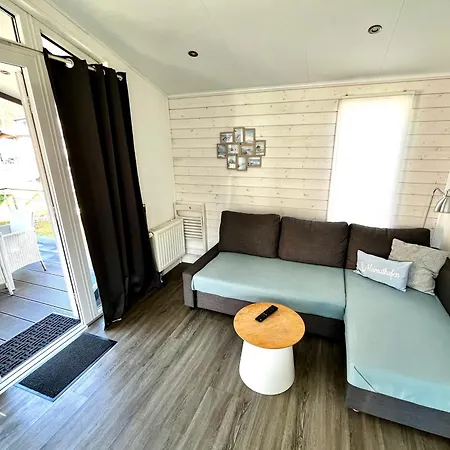 Chalet- Sauna Inklusive Und Hunde Willkommen アパート