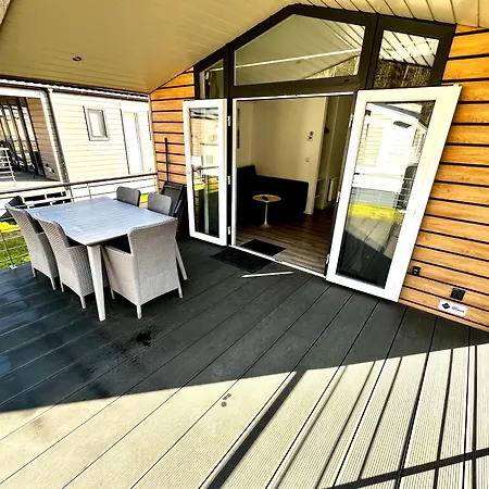 Chalet- Sauna Inklusive Und Hunde Willkommen シャルボイツ